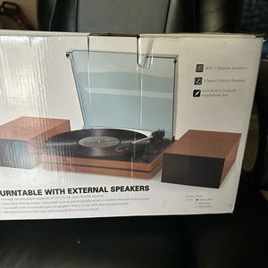Bluetooth turntable with external speaker